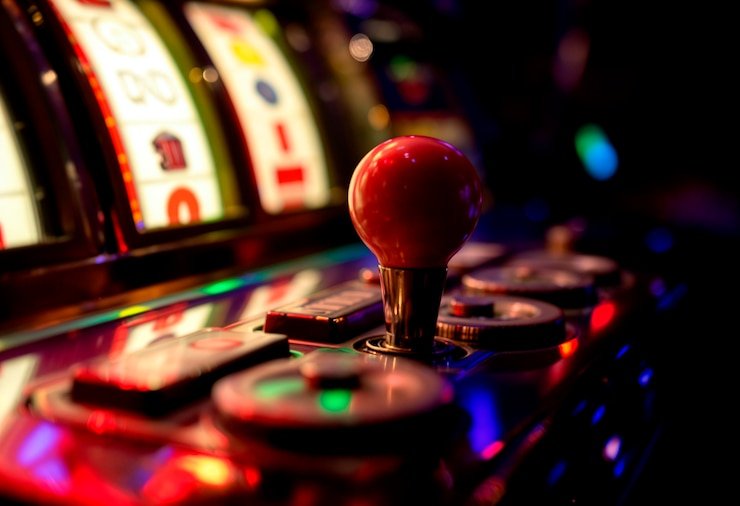 Pemain di Surabaya menikmati hiburan slot dan casino dengan akses mobile lancar